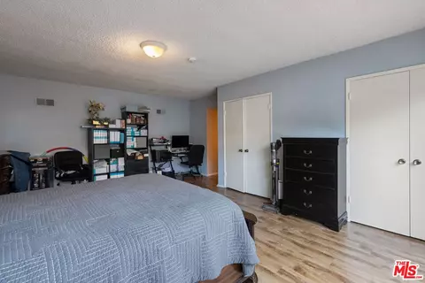 Bedroom - 122 N Cedar St, Glendale, CA 91206 photo 5 of 10