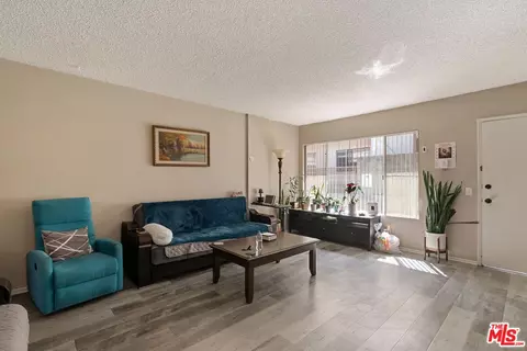 Other - 122 N Cedar St, Glendale, CA 91206 photo 3 of 9