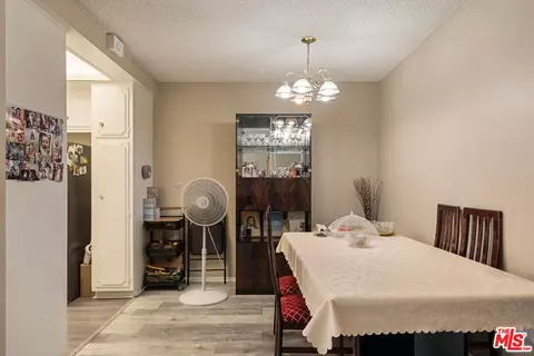 Dining - 122 N Cedar St, Glendale, CA 91206 photo 2 of 8