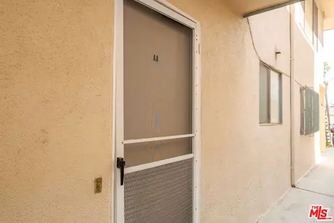 Other - 122 N Cedar St, Glendale, CA 91206 photo 4 of 9