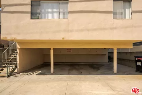 Exterior - 122 N Cedar St, Glendale, CA 91206 photo 11 of 15