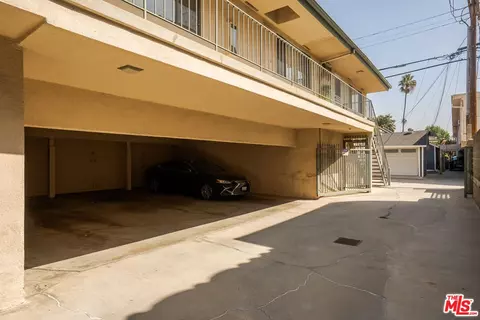 Exterior - 122 N Cedar St, Glendale, CA 91206 photo 6 of 15