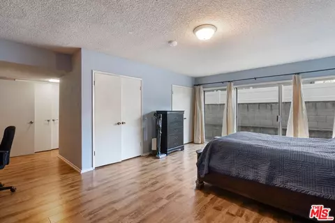 Bedroom - 122 N Cedar St, Glendale, CA 91206 photo 4 of 10