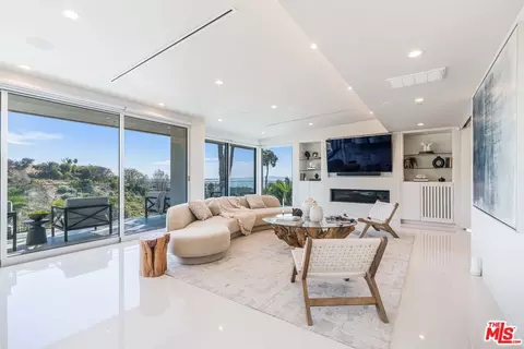 822 El Oro Ln, Pacific Palisades, CA 90272