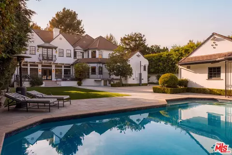 628 N Sierra Dr, Beverly Hills, CA 90210
