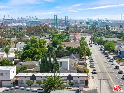 980 W Summerland Ave, San Pedro, CA 90731