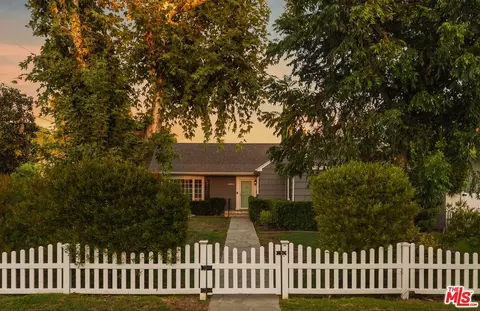 4954 Mammoth Ave, Sherman Oaks, CA 91423