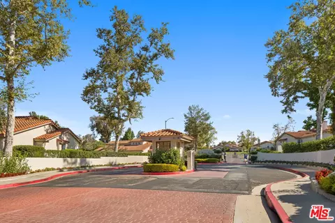 308 Pebble Beach Dr, Newbury Park, CA 91320