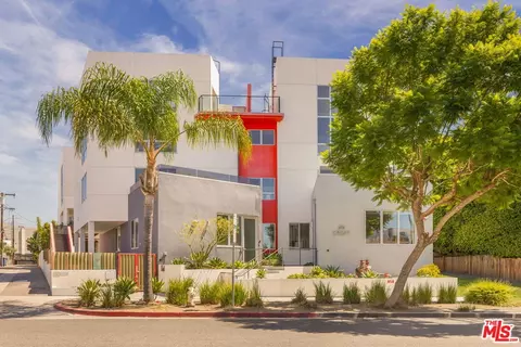 616 N Croft Ave #2, West Hollywood, CA 90048