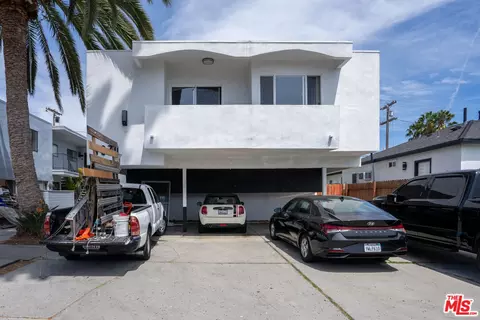 3670 Greenfield Ave, Los Angeles, CA 90034
