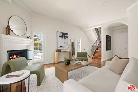 1804 S Barrington Ave #A, Los Angeles, CA 90025
