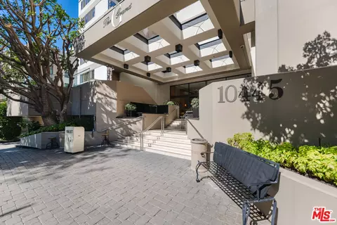 10445 Wilshire Blvd #1402, Los Angeles, CA 90024