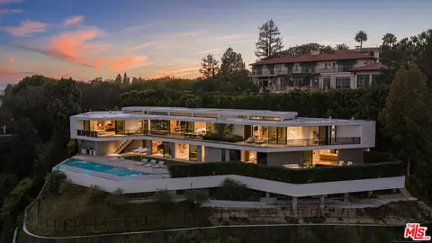 638 Siena Way, Los Angeles, CA 90077