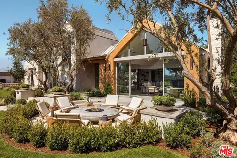 1399 Galaxy Dr, Newport Beach, CA 92660