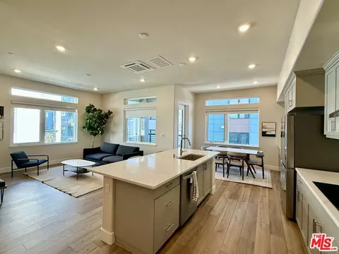 3356 Petunia Ct #403, San Jose, CA 95117