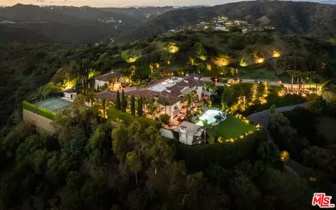 1407 Davies Dr, Beverly Hills, CA 90210