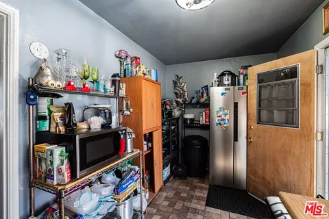 Other - 14331 S Cahita Ave, Compton, CA 90220 photo 3 of 5