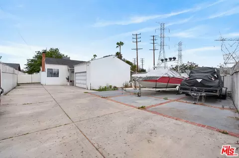 6427 Klump Ave, North Hollywood, CA 91606