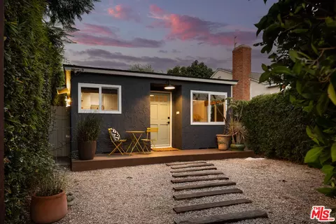 1938 Walgrove Ave, Los Angeles, CA 90066