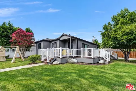 22603 Mariano St, Woodland Hills, CA 91367