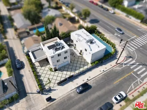 19100 Victory Blvd, Los Angeles, CA 91335