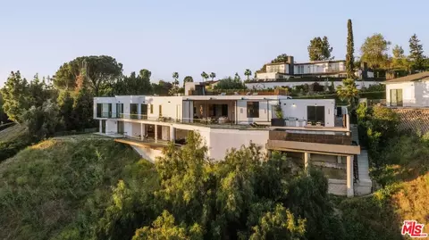 15834 High Knoll Rd, Encino, CA 91436