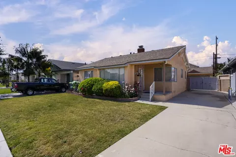 4831 W 121st St, Hawthorne, CA 90250