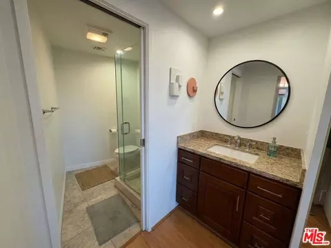 Bath - 700 E Ocean Blvd #1102, Long Beach, CA 90802 photo 1 of 2