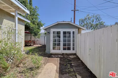 Exterior - 512 E Tujunga Ave, Burbank, CA 91501 photo 7 of 7