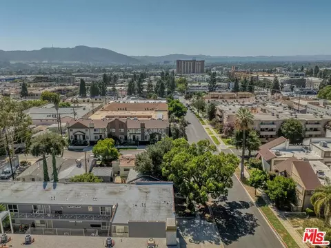 View/Area - 512 E Tujunga Ave, Burbank, CA 91501 photo 3 of 3