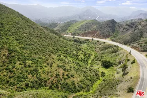 1 Kanan Rd, Agoura Hills, CA 91301
