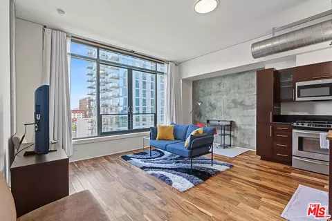 1111 S Grand Ave #817, Los Angeles, CA 90015