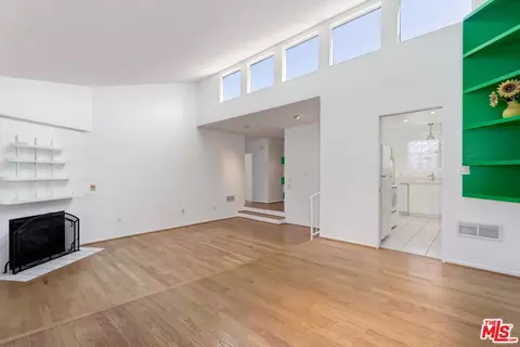 951 16th St #3, Santa Monica, CA 90403
