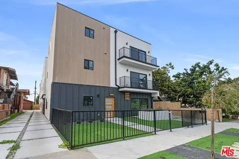 915 N Hobart Blvd, Los Angeles, CA 90029