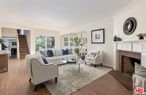 11344 Homedale St, Los Angeles, CA 90049