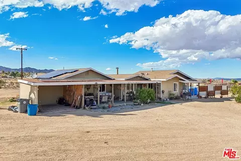 Exterior - 692 Tahoe Ave, Yucca Valley, CA 92284 photo 6 of 7
