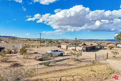 Exterior - 692 Tahoe Ave, Yucca Valley, CA 92284 photo 7 of 7
