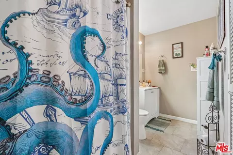 Bath - 692 Tahoe Ave, Yucca Valley, CA 92284 photo 1 of 3