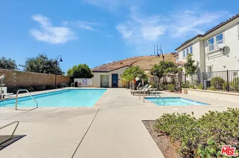 Exterior - 2431 Birchknoll Ct #2, Simi Valley, CA 93063 photo 5 of 6