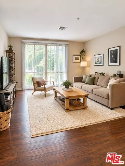 1501 Front St #206, San Diego, CA 92101