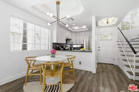 11110 Camarillo St #122, North Hollywood, CA 91602