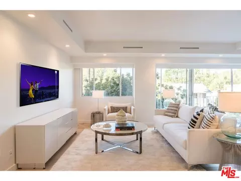 838 N Doheny Dr #302, West Hollywood, CA 90069
