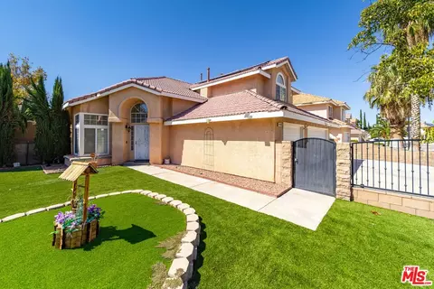 Exterior - 44333 Shad St, Lancaster, CA 93536 photo 1 of 3