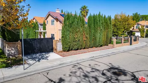 View/Area - 44333 Shad St, Lancaster, CA 93536 photo 1 of 4