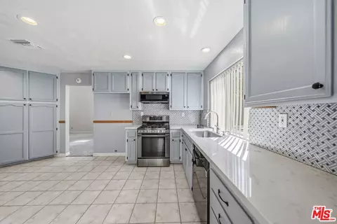Kitchen - 44333 Shad St, Lancaster, CA 93536 photo 1 of 1