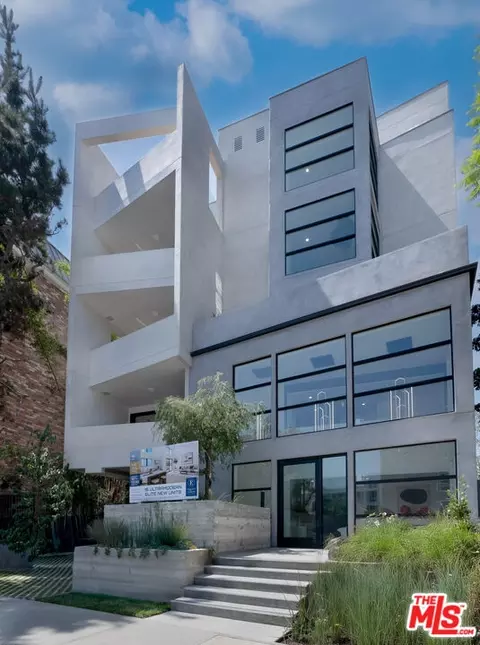 1361 Kelton Ave #203, Los Angeles, CA 90024
