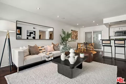 1215 N Olive Dr #306, West Hollywood, CA 90069