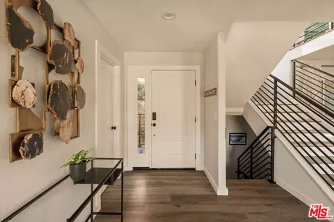 Entry Way - 1664 Gladys Dr, Glendale, CA 91206 photo 1 of 4