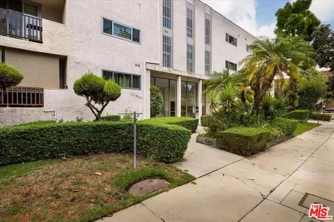 12955 Riverside Dr #203, Sherman Oaks, CA 91423