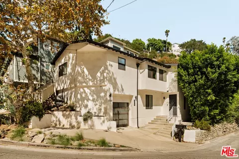 2228 Laurel Canyon Blvd, Los Angeles, CA 90046